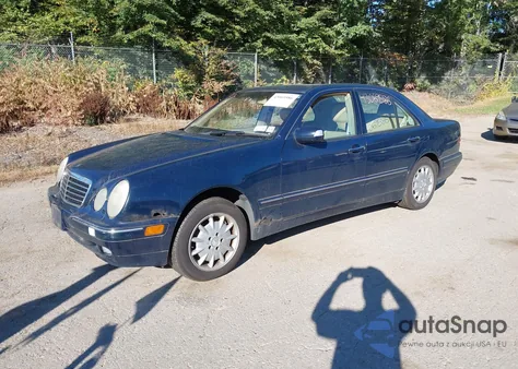 2001 Mercedes-Benz E 320 4M из США, поврежденный, VIN WDBJF82J41X059051